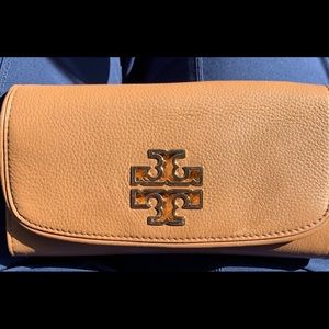 Tory Burch wallet